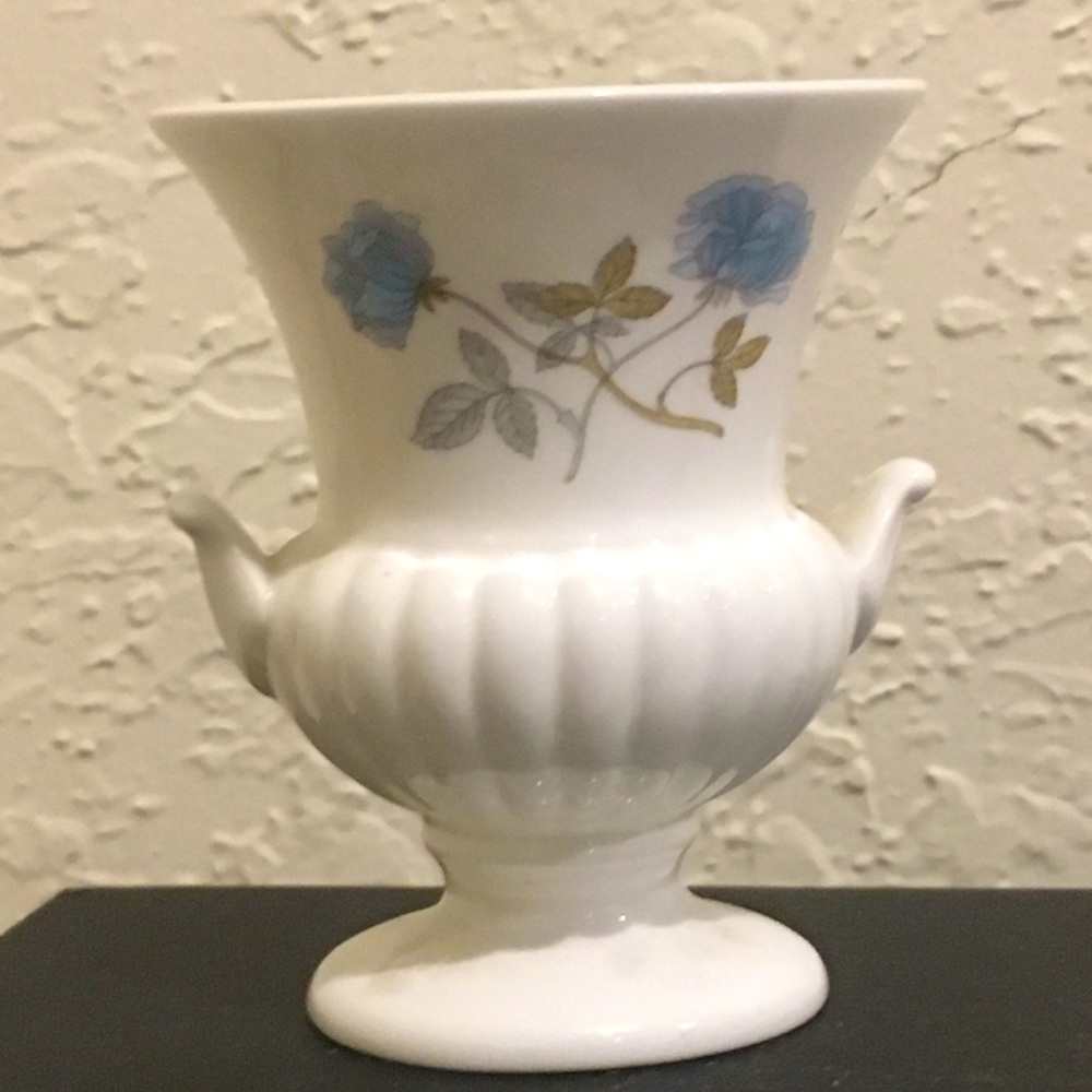 Wedgwood Bone China Mini Bud Vase Urn “Blue ROSE”